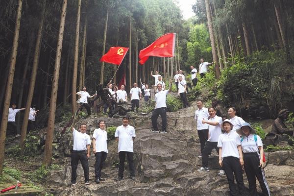 中鐵科研院西南院黨委開展慶“七一”主題黨日活動 (1)